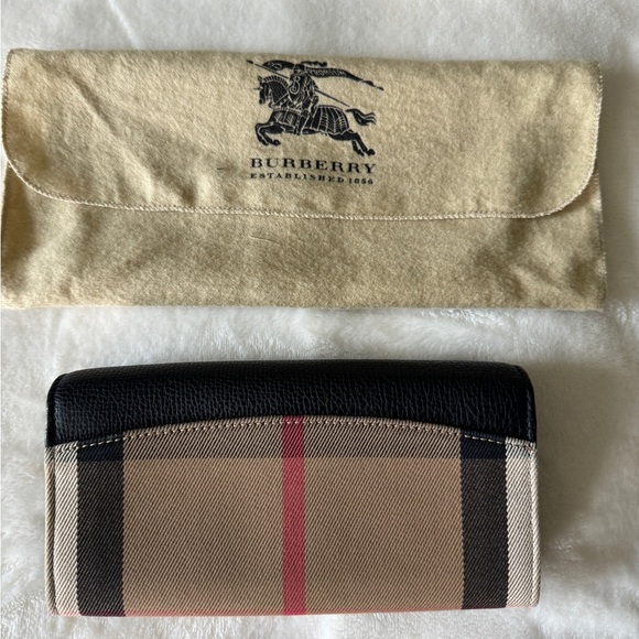 Vintage Burberry Wallet - Picture 2 of 8